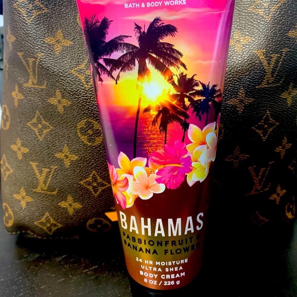 Bath & Body Works Ultra She Body Cream